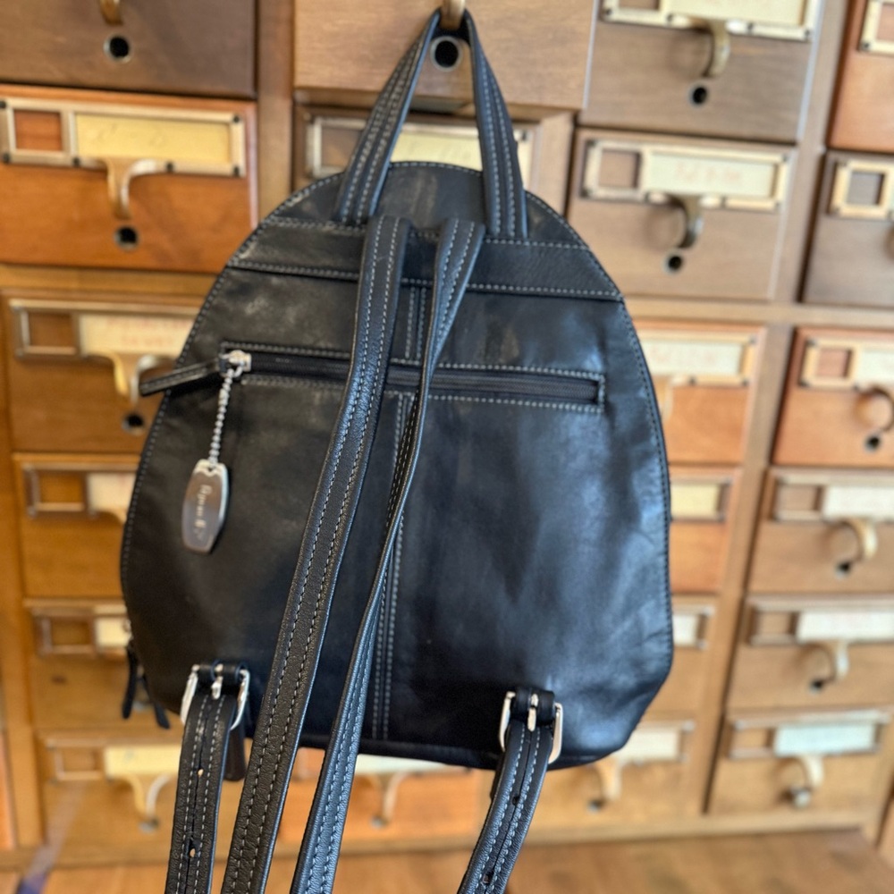 Tignanello Black Leather Backpack - Picture 6 of 16